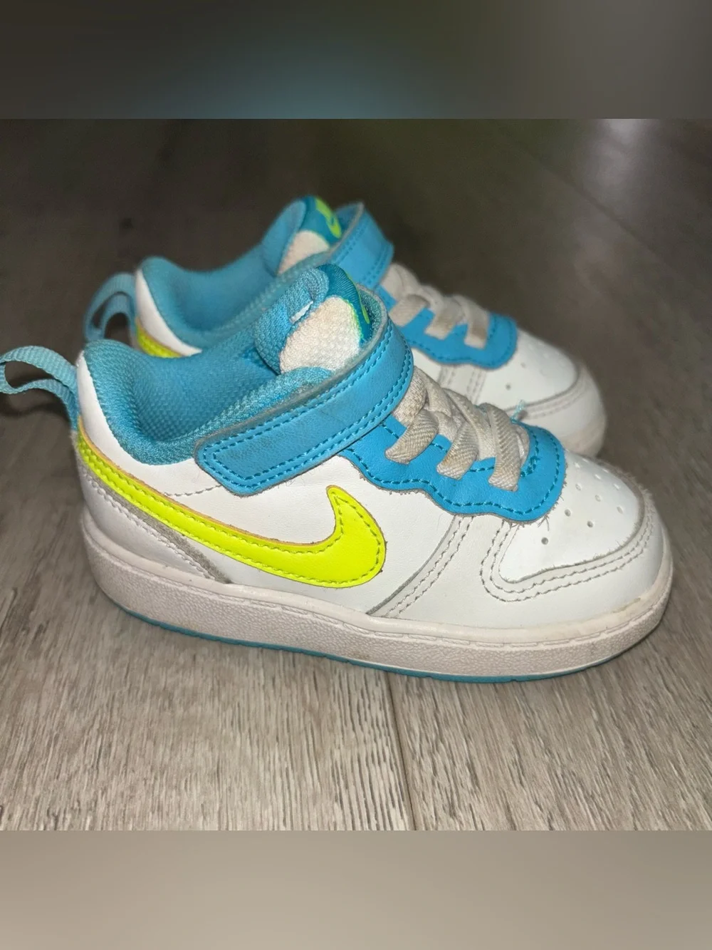 Nike classic kids